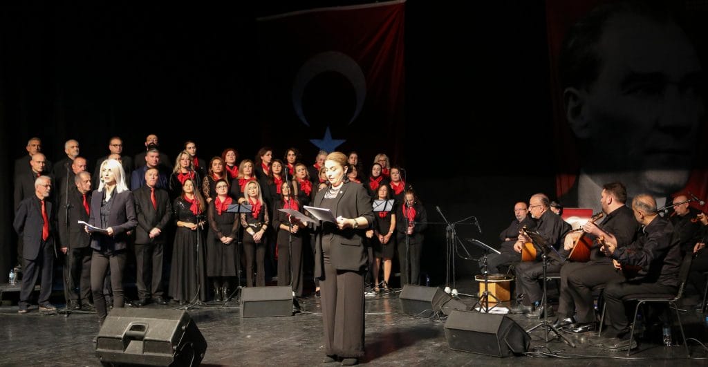 Atatürk Nilüfer’de sevdiği türkülerle anıldı