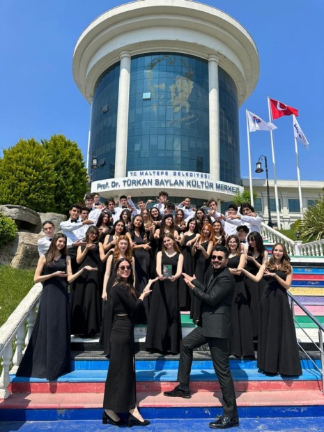 ZEKİ MÜREN GÜZEL SANATLAR LİSESİ UNUTULMAZ KONSERE HAZIR