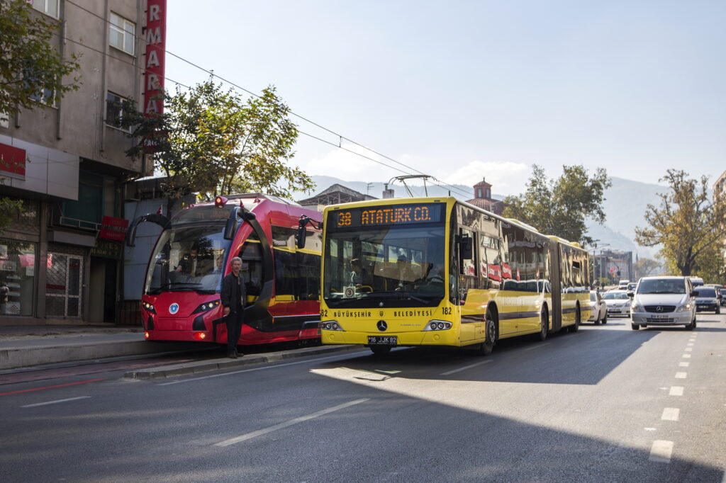 Büyükşehir bayrama hazır