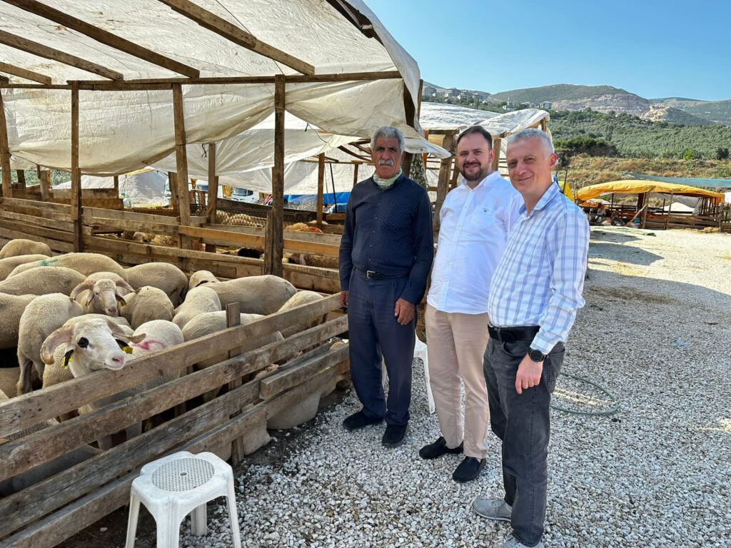 Yıldız; “Kurban Satıcılarına Kulak Verin”