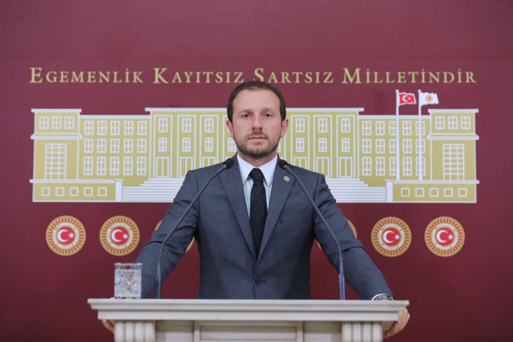 AK PARTİLİ VEKİL KILIÇ TBMM’DE BASIN TOPLANTISI DÜZENLEDİ…
