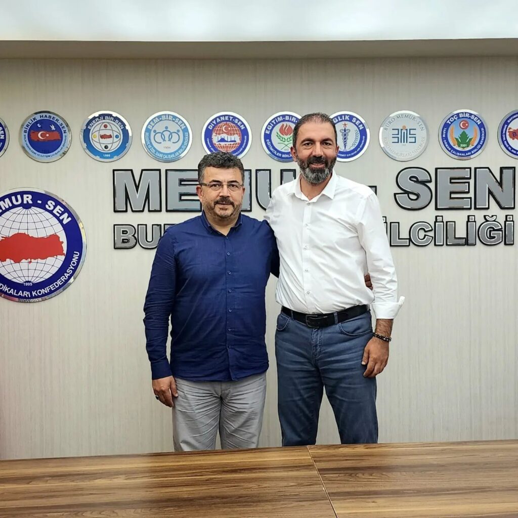 MEMUR-SEN BURSA’DA BAYRAK DEĞİŞİMİ