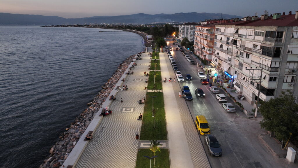 Gemlik Kurşunlu Sahilinde Muhteşem Dönüşüm