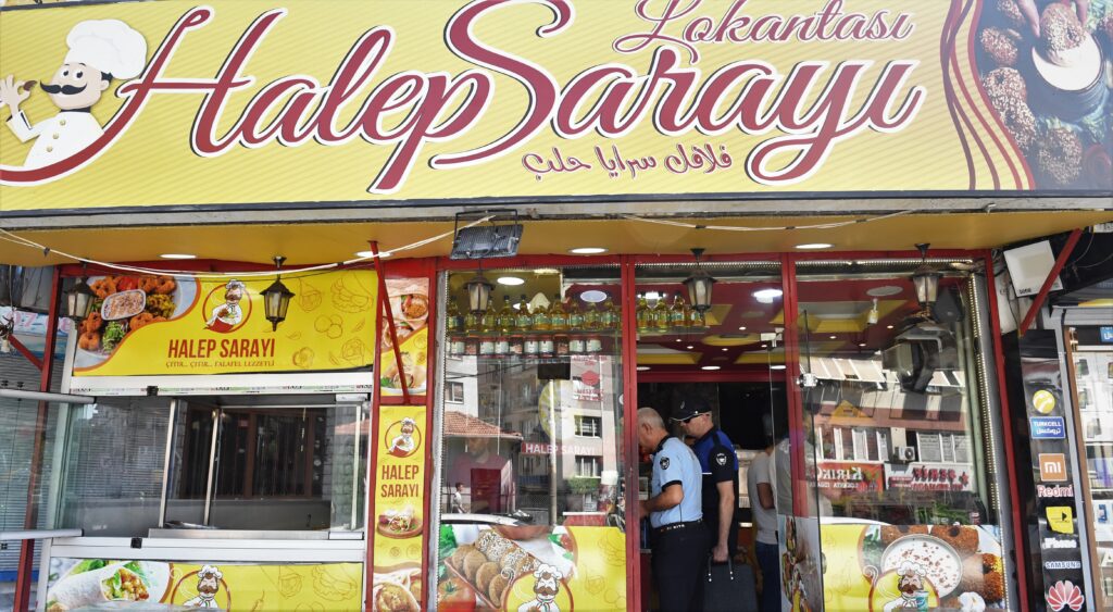 Osmangazi’de denetimler arttı yabancı tabelalar kalktı