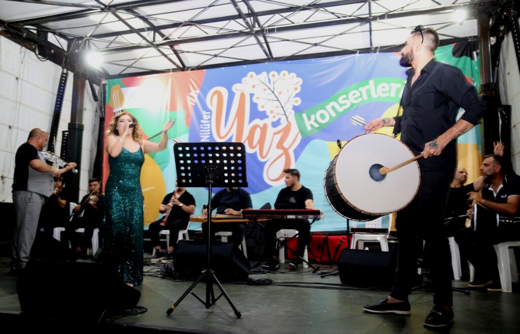 Nilüfer yaz konserleri ile renklendi