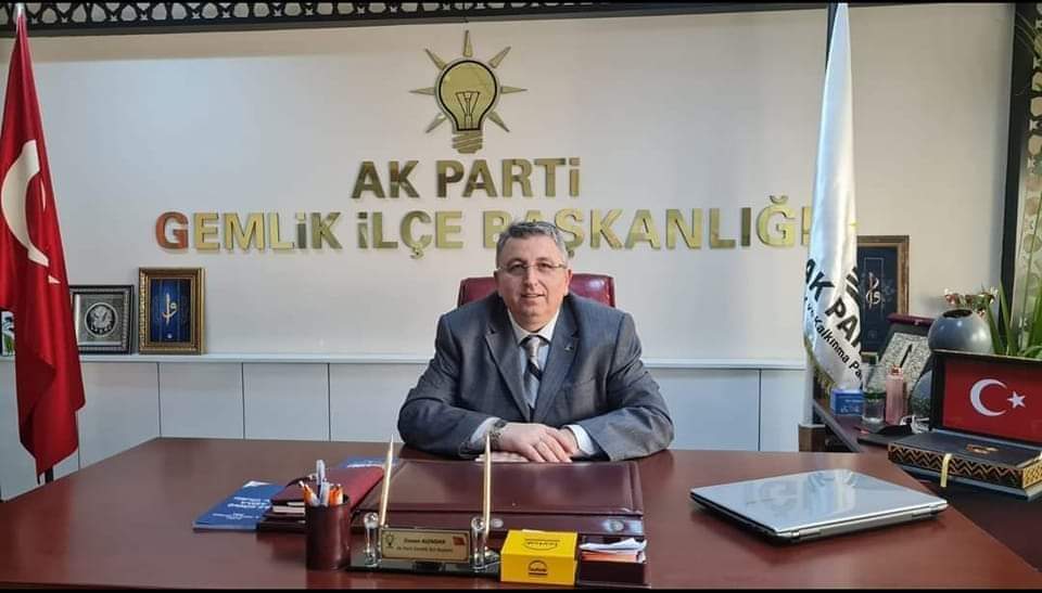 AK PARTİ’DE İSTİFA DEPREMİ