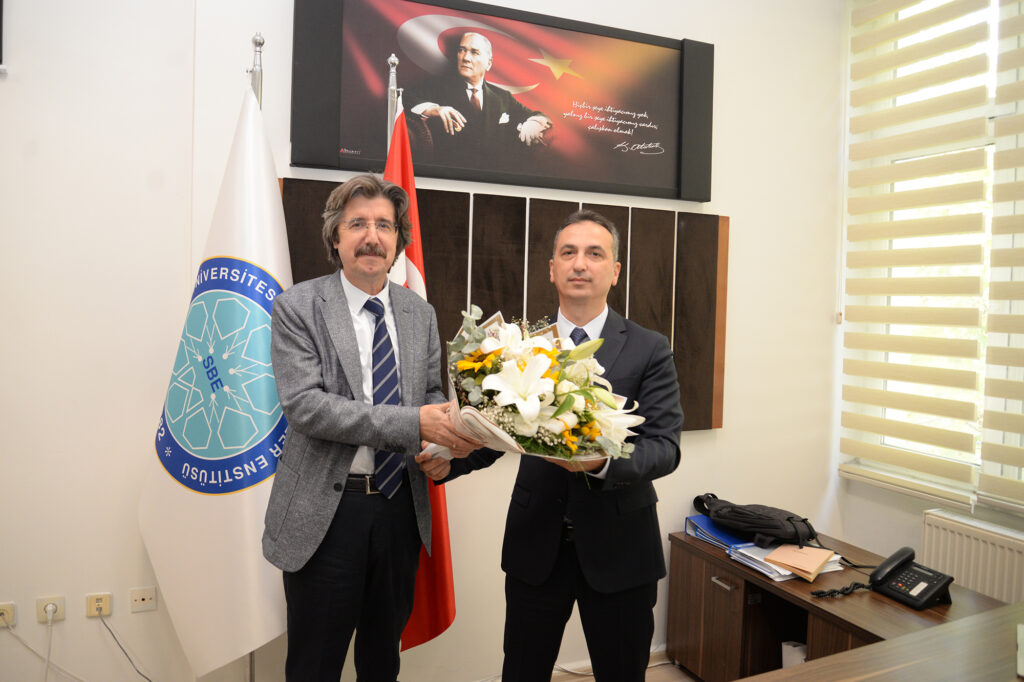 Sosyal Bilimler Enstitüsü’nde yeni Müdür Prof. Dr. Sezgin Kaya oldu