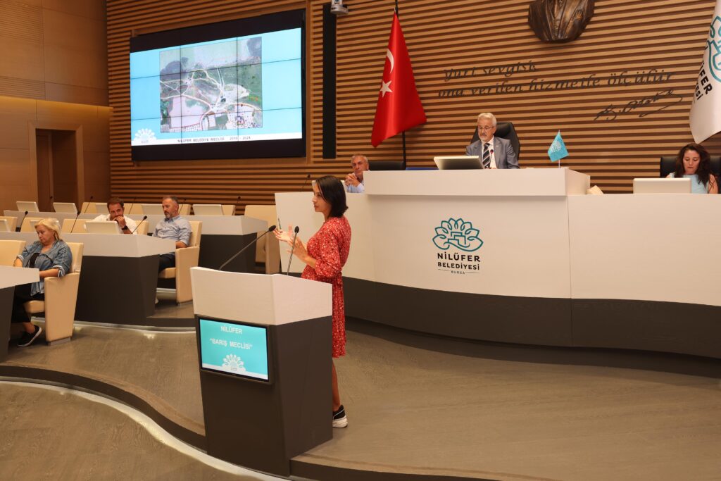 Nilüfer Belediyesi’nden üniversite öğrencilerine ulaşım desteği