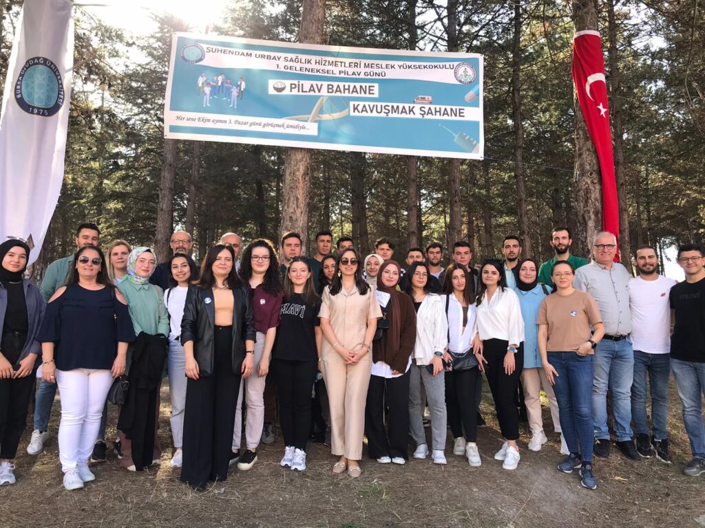 Sağlık Hizmetleri MYO’dan pilav günü etkinliği