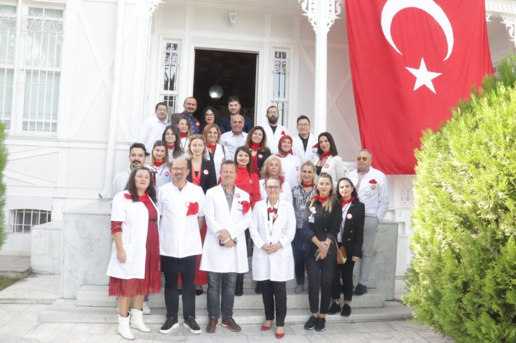  MEDICABIL AİLESİNDEN ATATÜRK MÜZESİ’NE ZİYARET