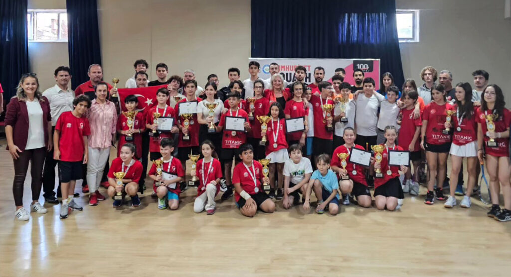 Cumhuriyet Squash Turnuvası’na büyük ilgi