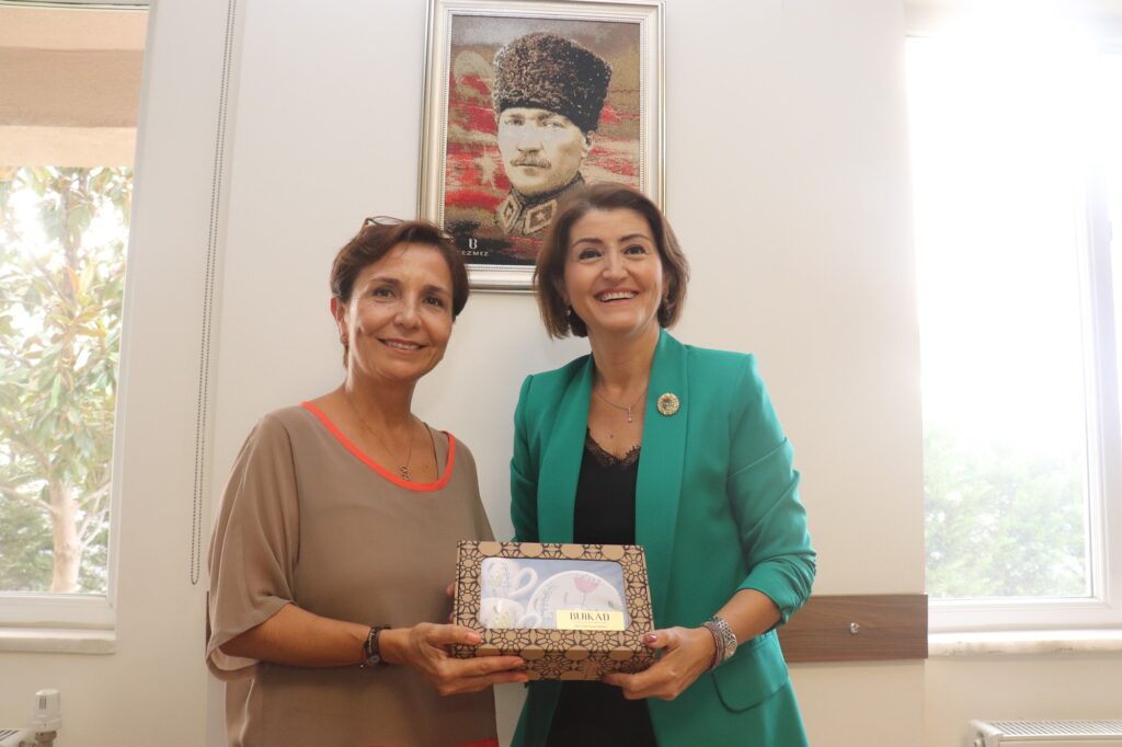 BUİKAD’DAN ÇEK’E ZİYARET