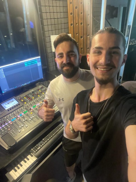 Faruk Değirmenci ve Kerem Alagöz’ün Yeni Düet Şarkısı “Fark Ettin Mi?” 13 Ekim’de Yayında!