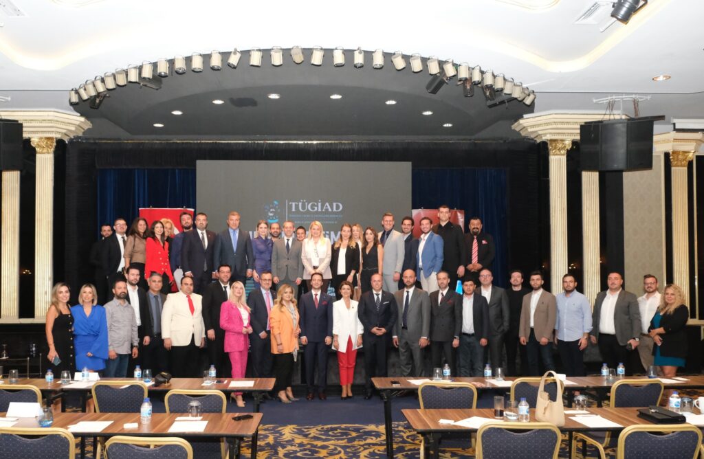 TÜGİAD BURSA, “CUMHURİYETİ” KONUŞTU