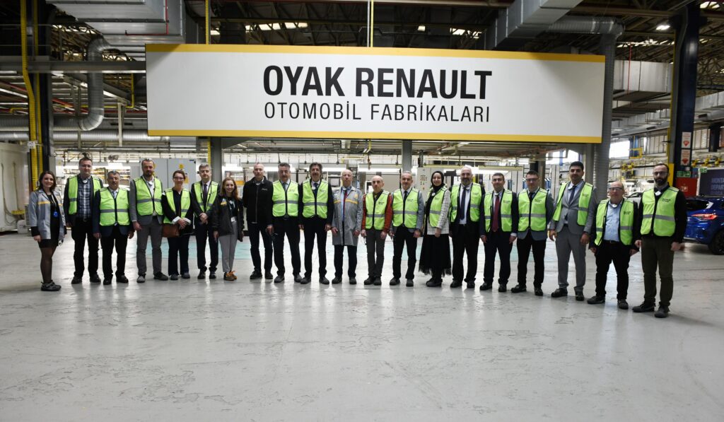 BUÜ’lü heyetten Oyak Renault’ya işbirliği ziyareti