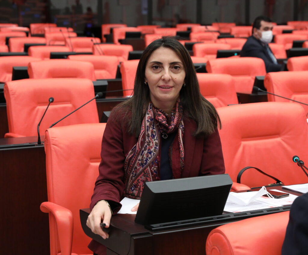 Bursalılar 2024’te de, 2025’te de trene binemeyecek..