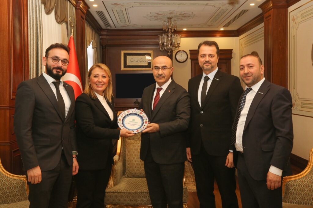 TEKSİDER YÖNETİMİNDEN VALİ DEMİRTAŞ’A ZİYARET