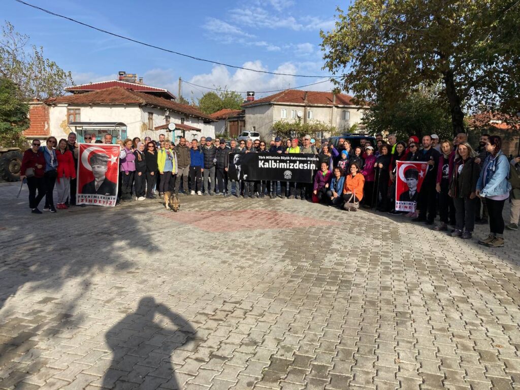 Mysia Yolları’nda Atatürk’ü andılar