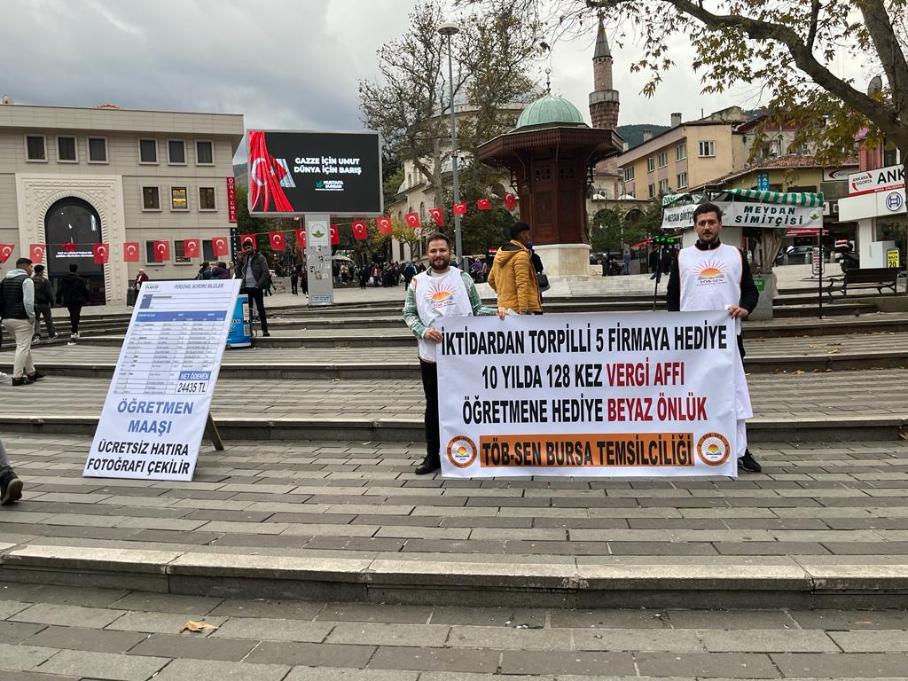 TÖB SEN’den Beyaz Önlük Protestosu