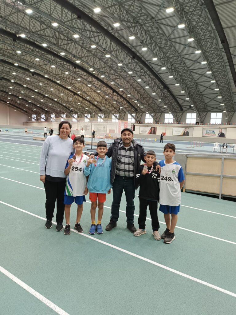 GEMLİK BELEDİYESPOR ATLETİZM TAKIMINA 6 MADALYA