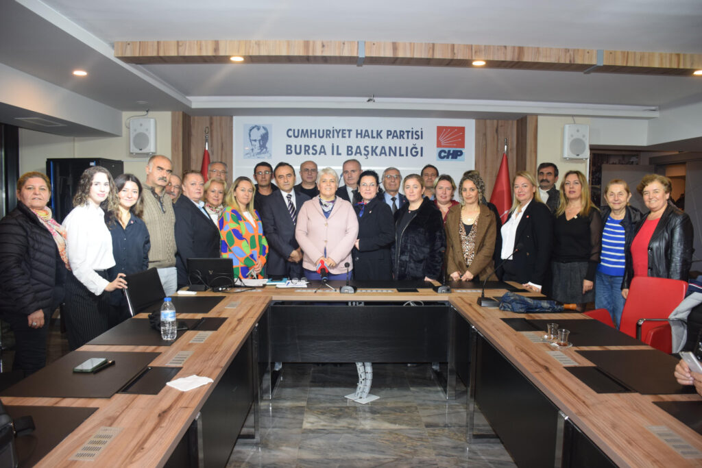 CHP BURSA’DA COŞKULU ÜYE KATILIM TÖRENİ