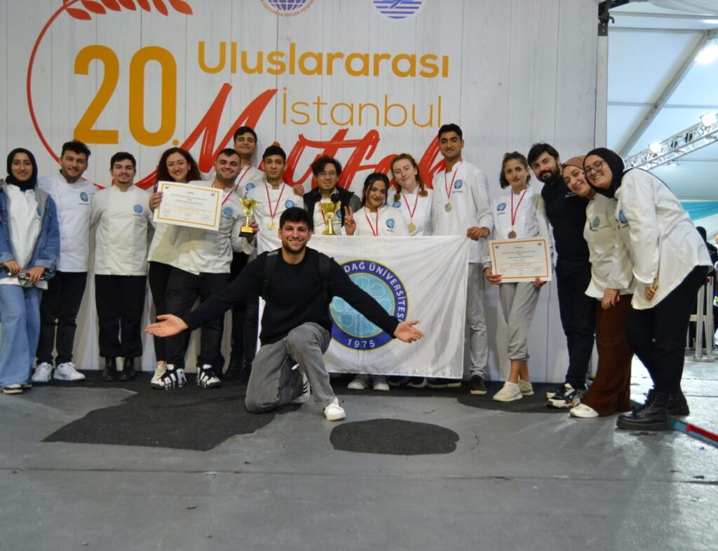 BUÜ’lü aşçılar başarıya doymuyor