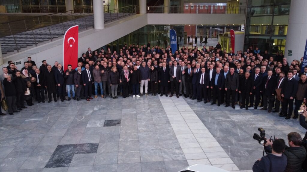 Denge sağlandı, memurun yüzü güldü