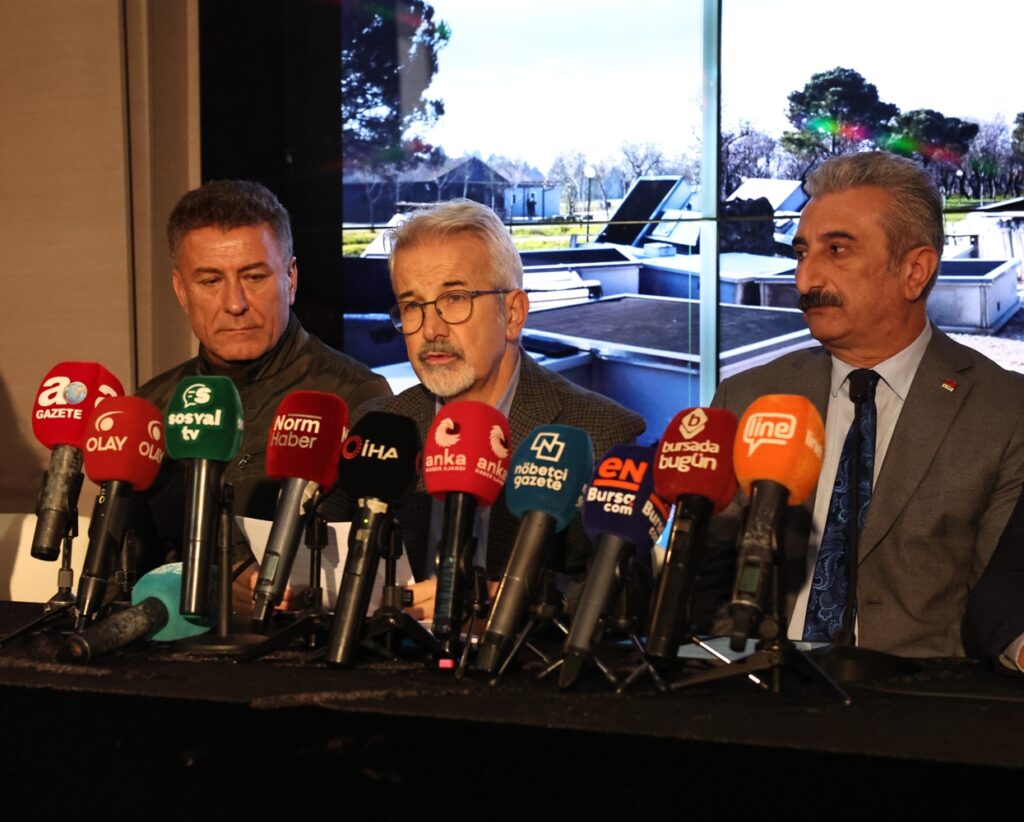 Turgay Erdem’den Siyasette mertliğe çağrı