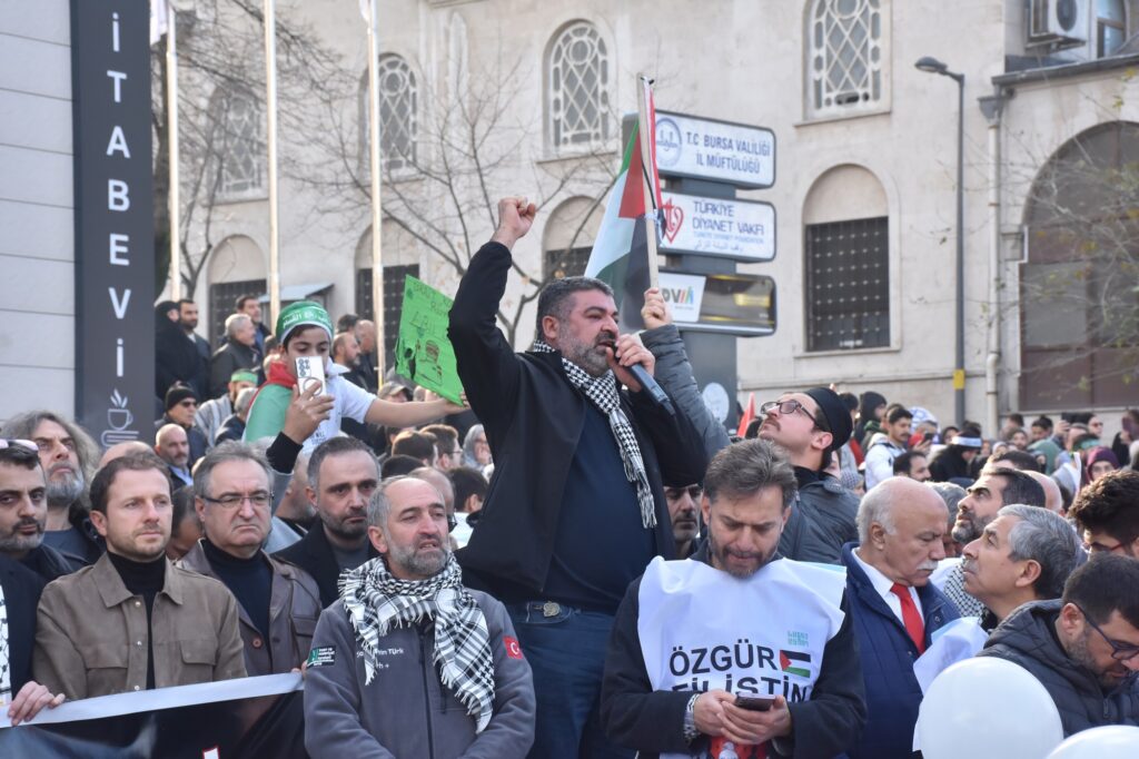 BURSA GAZZE KATLİAMINA KARŞI TEK YÜREK OLDU