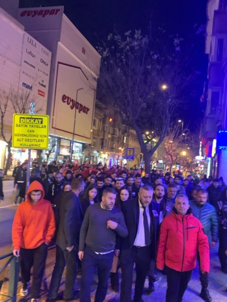Şehit olan 12 kahraman için Bursa ‘ da yürüyüş