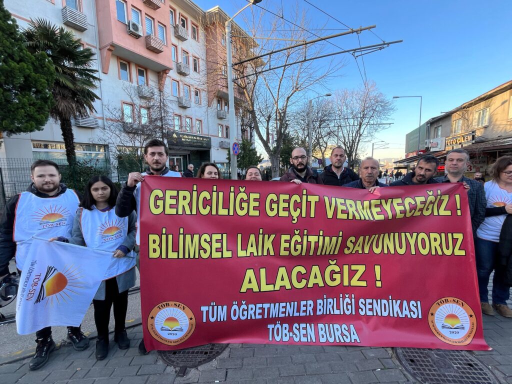 EĞİTİM DİNİ TARİKAT VE CEMAATLERE TESLİM EDİLEMEZ