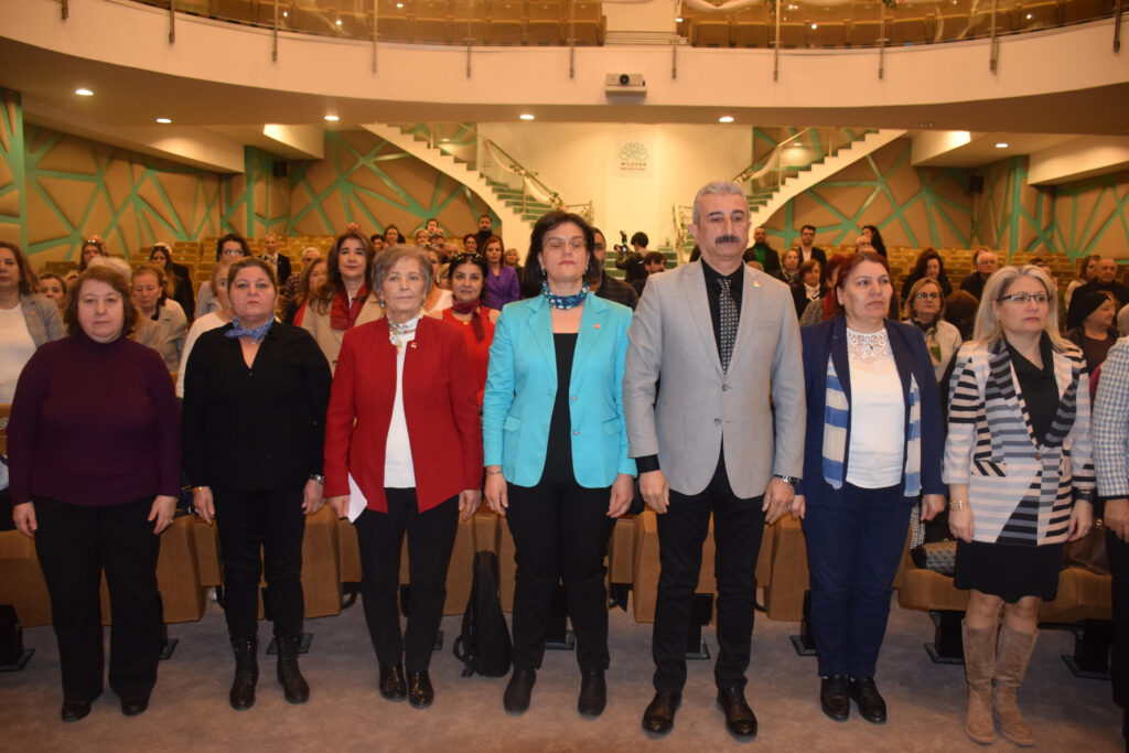 CHP BURSA İL KADIN KOLLARI ADAY ADAYLARINI BULUŞTURDU