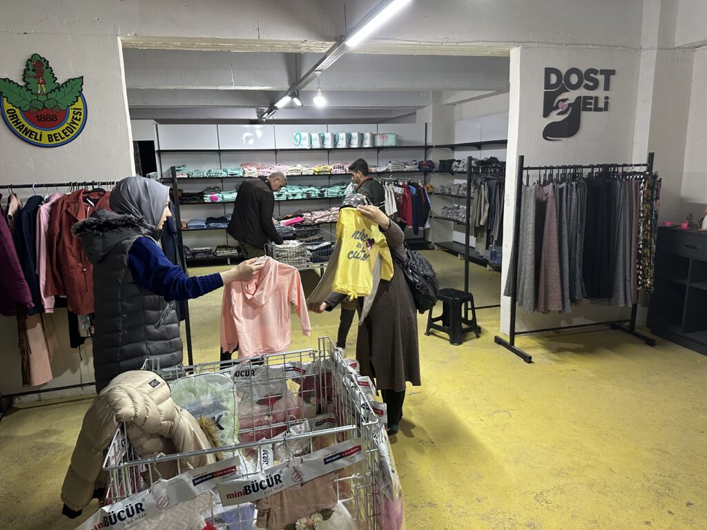 Orhaneli’de Paranın Geçmediği Mağaza