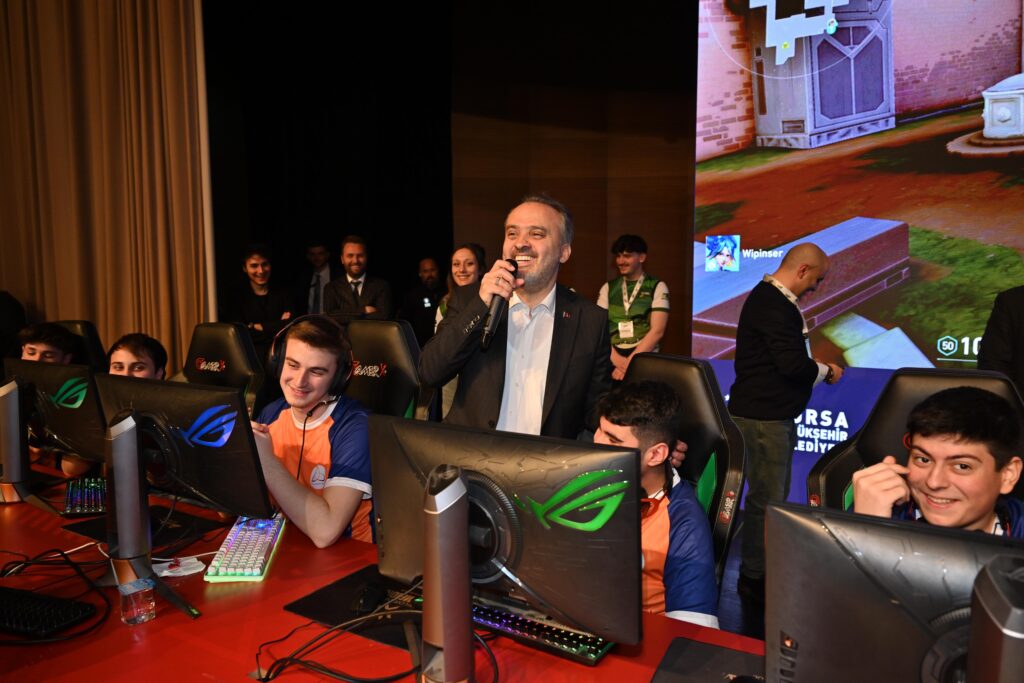 E-spor Turnuvası’nda Final Heyecanı