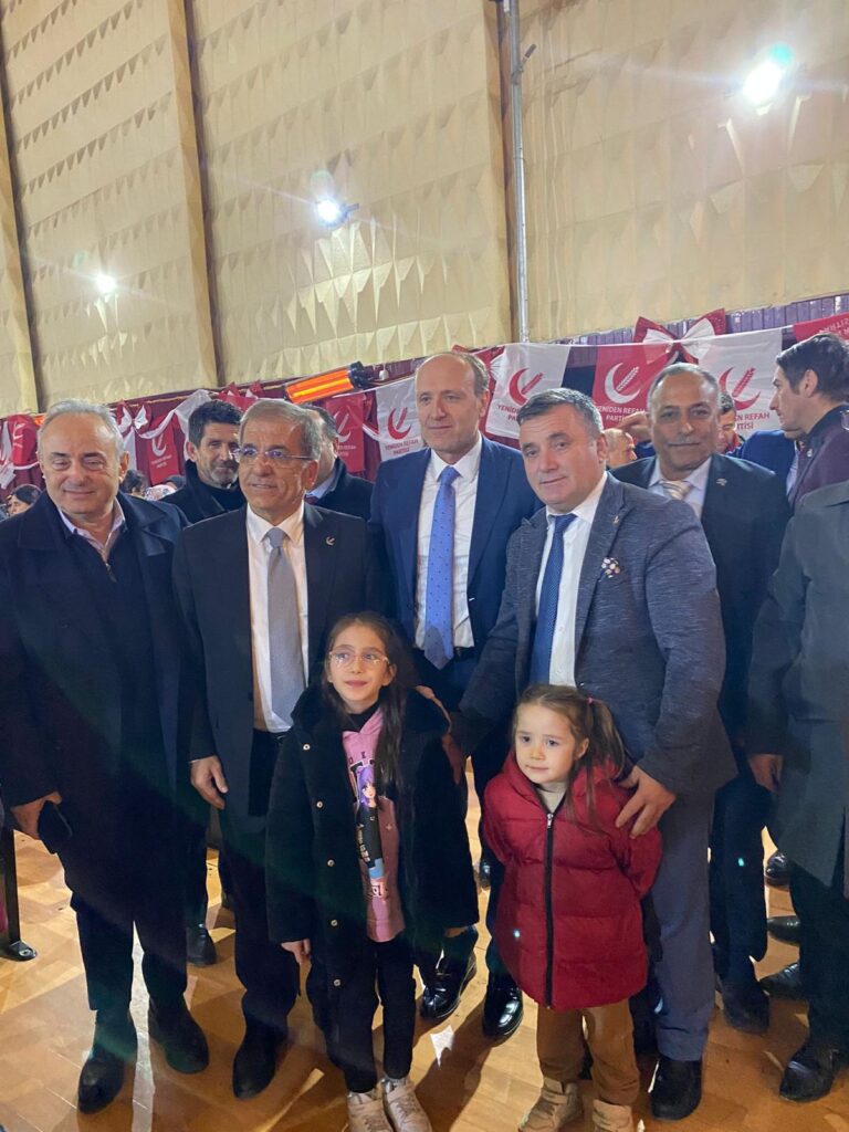 YRP’DEN KARACABEY’DE GÖVDE GÖSTERİSİ