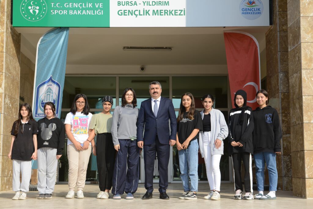 YILDIRIM GENÇLİK MERKEZİ KÜTÜPHANESİ HİZMETE HAZIR