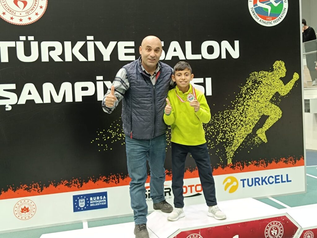 EYÜP GÜMÜŞ TÜRKİYE İKİNCİSİ OLDU