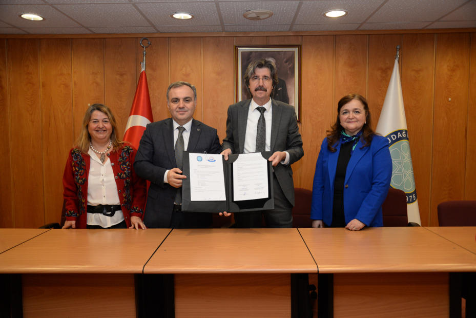 İki araştırma üniversitesinden örnek işbirliği adımı
