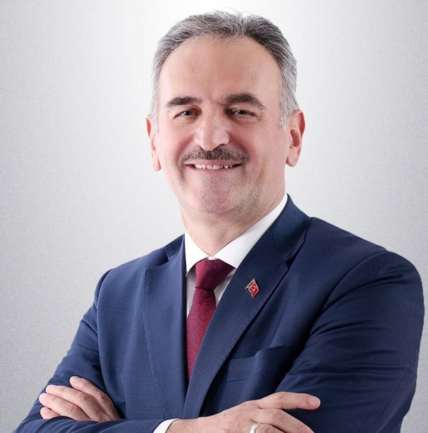 Refik Yılmaz, “Gemlik Kararını Verdi, Başkanını Bekliyor”