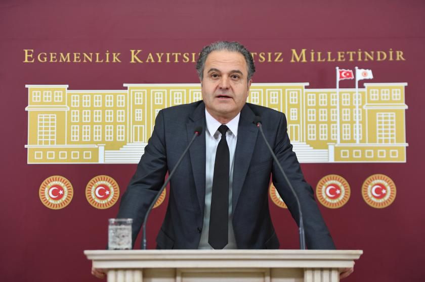 SENDİKALAŞAN İŞÇİLER İŞTEN ÇIKARILIYOR
