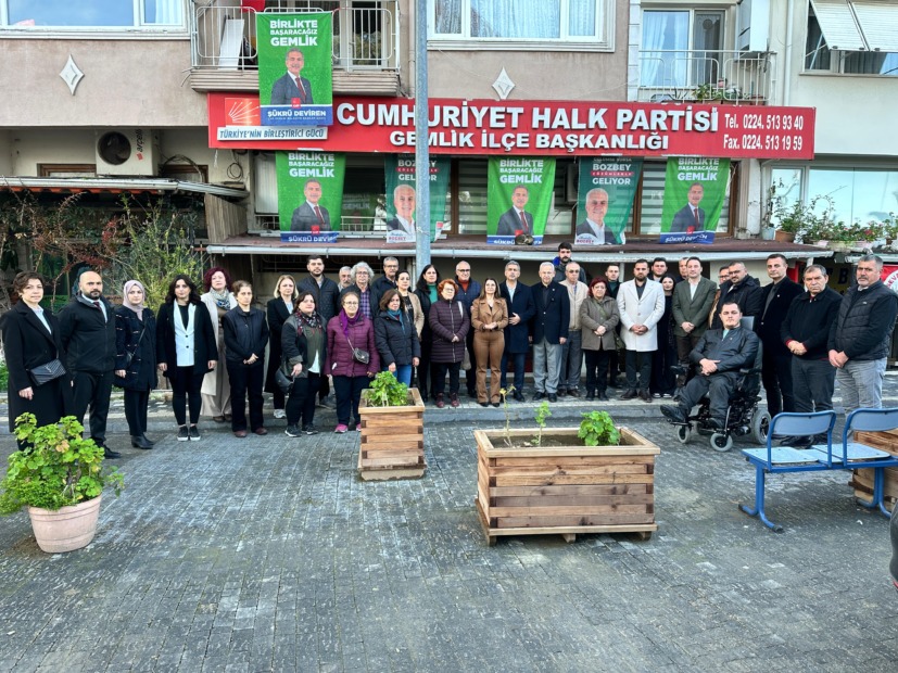 CHP Gemlik Tıp Şehitlerini Andı
