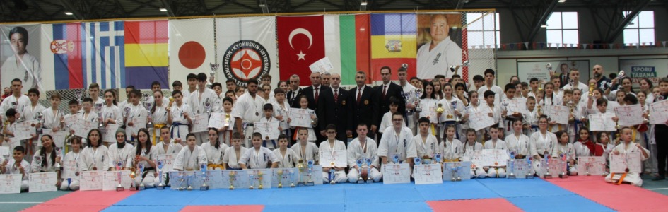 BALKANLARDA ‘YILDIRIM’ RÜZGÂRI