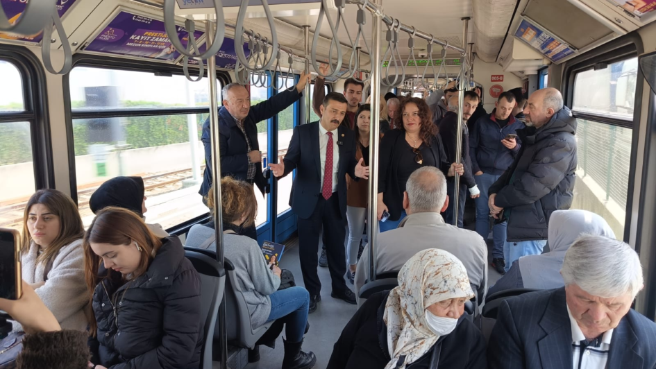 TÜRKOĞLU: “BİLLBOARDLAR SİZİN OLSUN BURSARAY BİZİM!