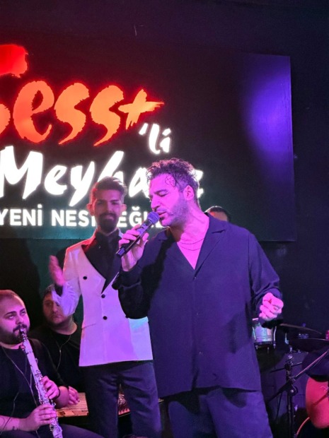 Emre Kaya Mehmet Çevik’e sürpriz yaptı