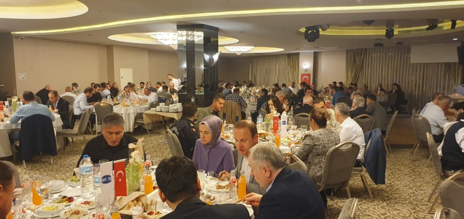 Marmara Kimya İftar Davetinde İlçe Protokolünü Ağırladı