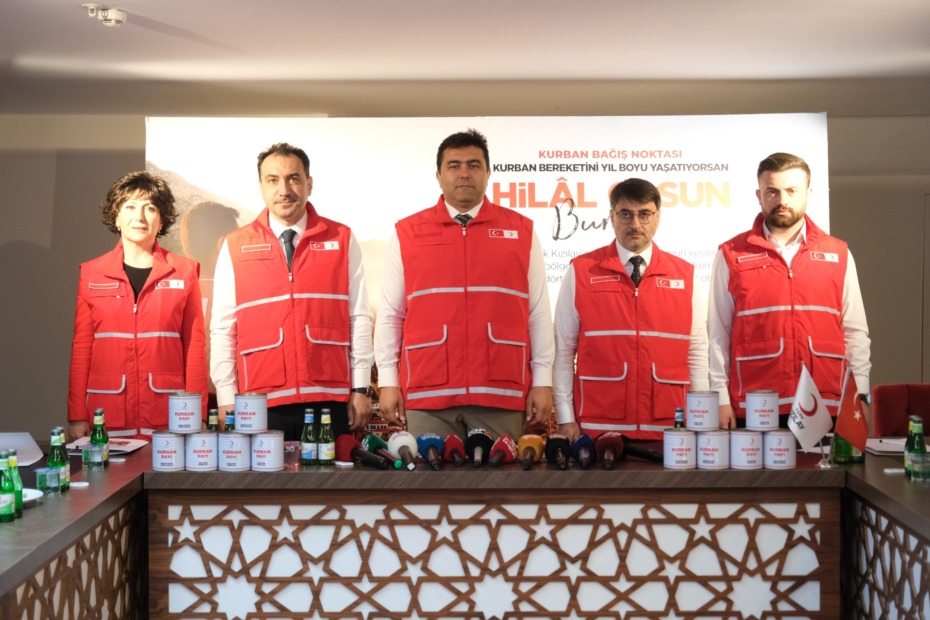 KIZILAY MİLLETİN KURBAN VEKÂLETLERİNİ İHTİYAÇ SAHİPLERİNE ULAŞTIRACAK