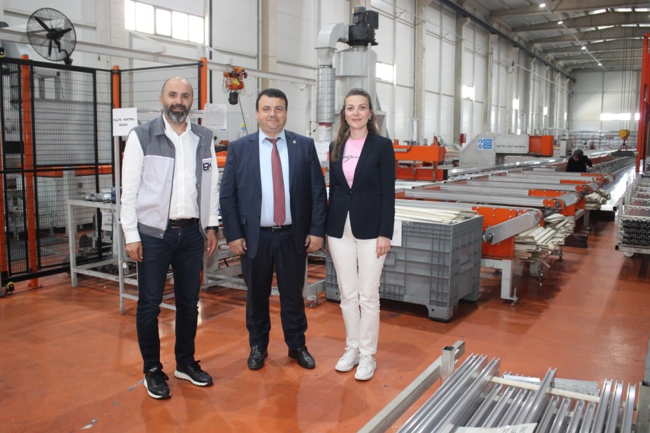 VEKİL ÖZTÜRK’TEN ERA ALÜMİNYUM’A ZİYARET