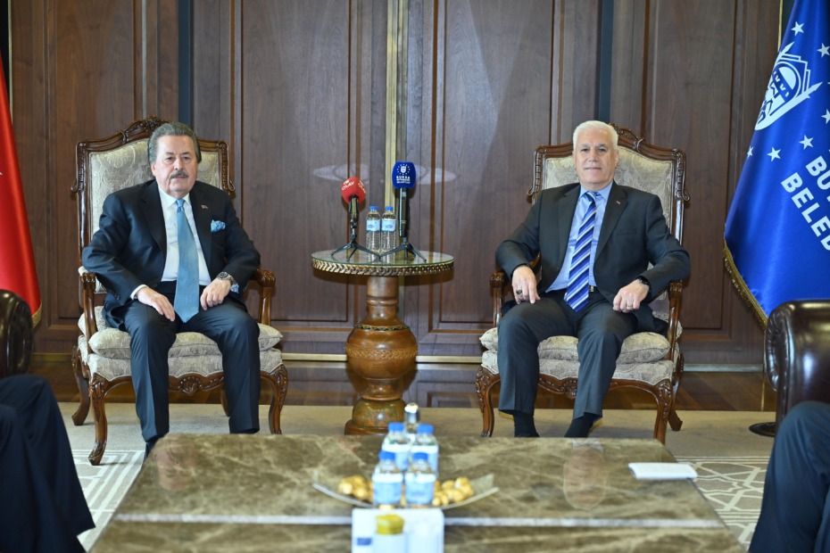 Başkan Bozbey, eski Bakan Cavit Çağlar’ı ağırladı