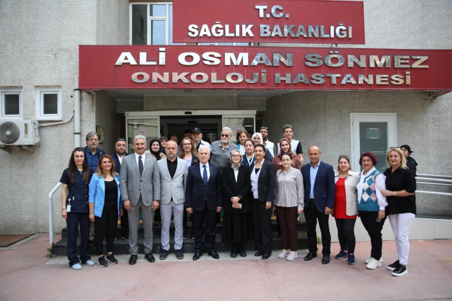Başkan Bozbey’den Onkoloji Hastanesi’ne ziyaret