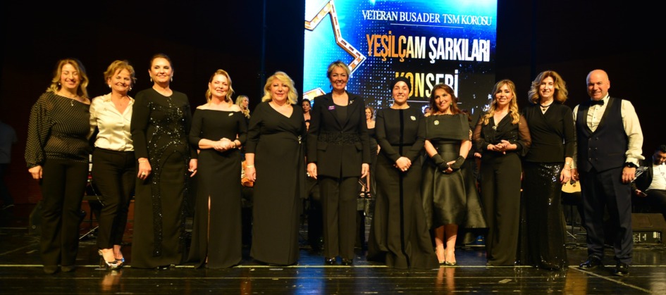 Şarkılarla çocuklara umut oldular